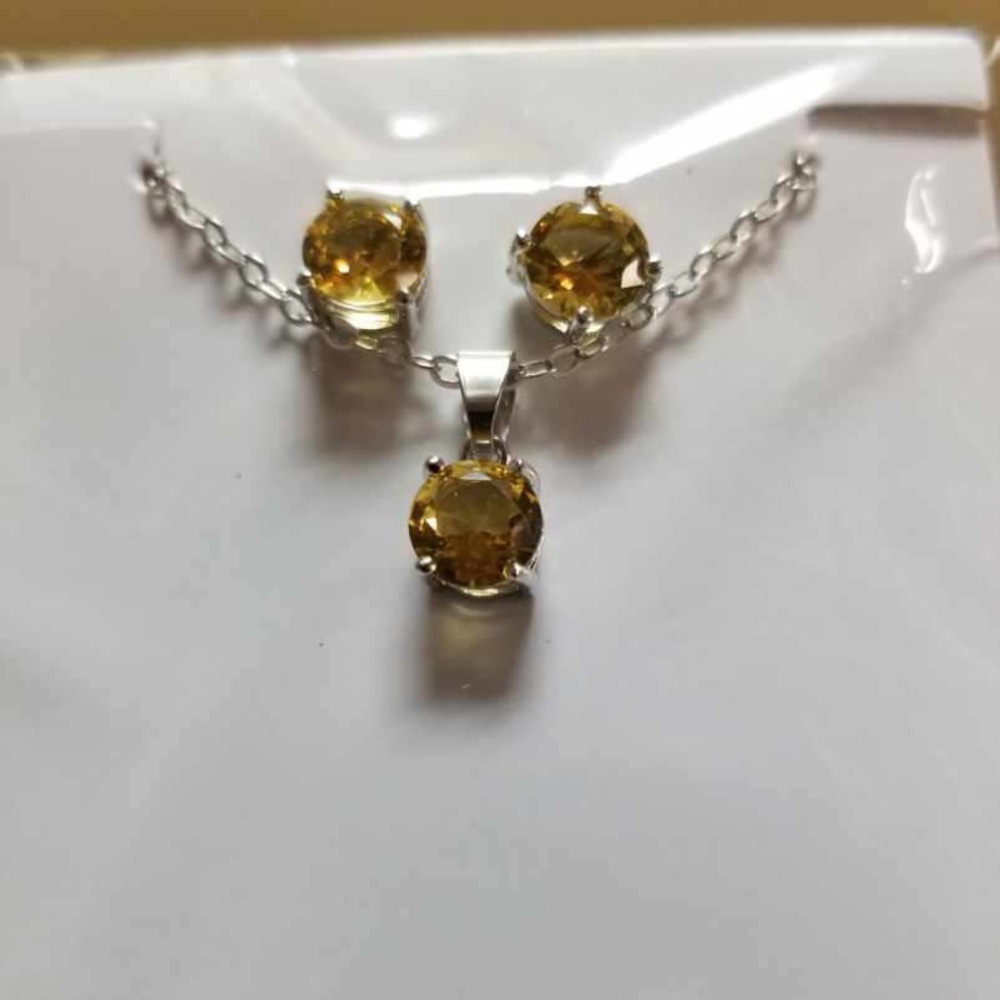 Earrings and necklace.